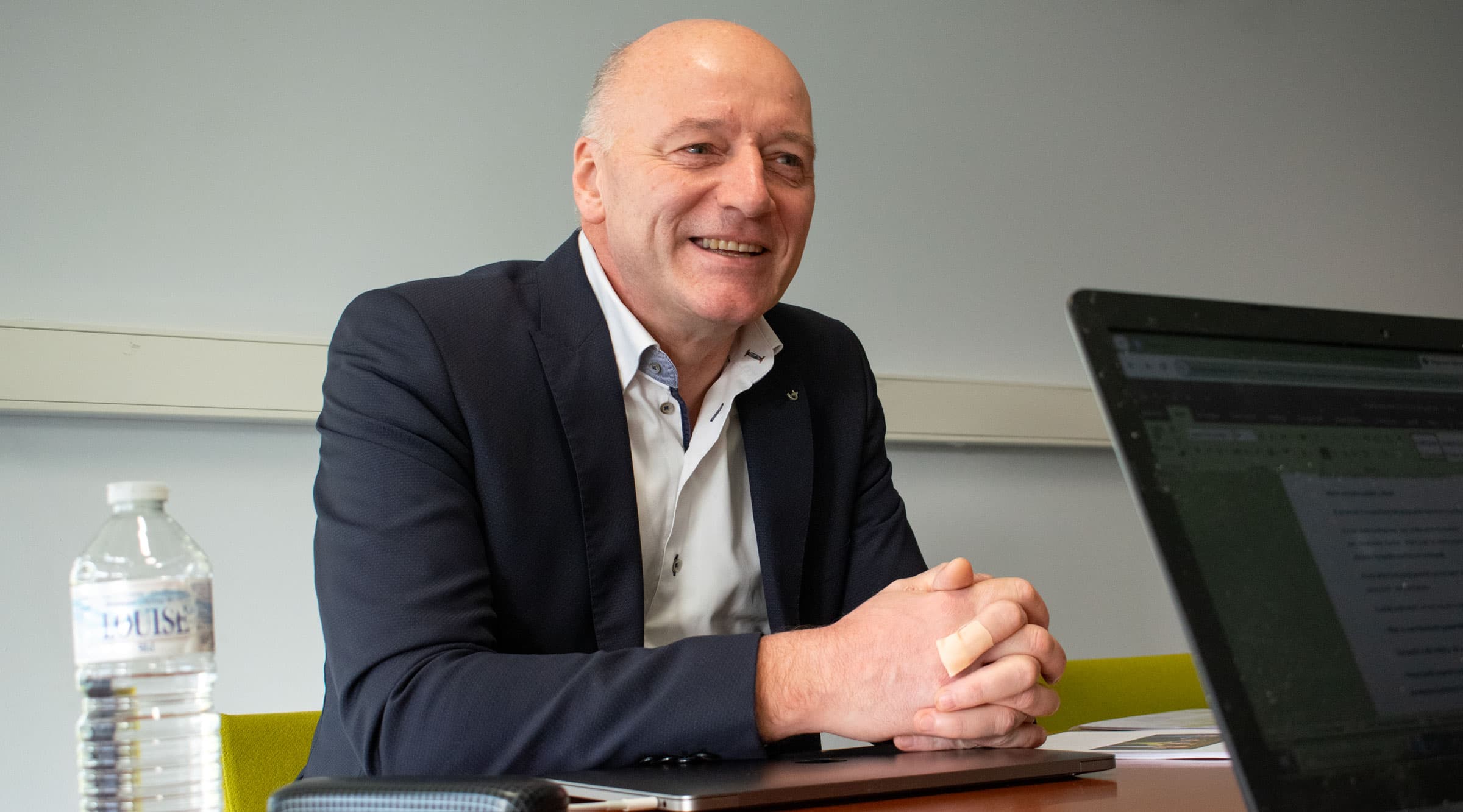 HET GROTE VERGELIJKEND KANDIDAAT-RECTORENONDERZOEK: KOEN AUGUSTYNS