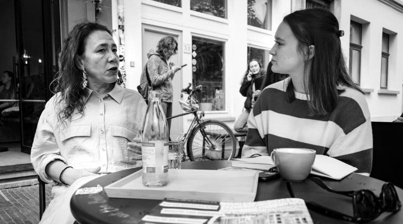 WAAR IS SLONGS DIEVANONGS?